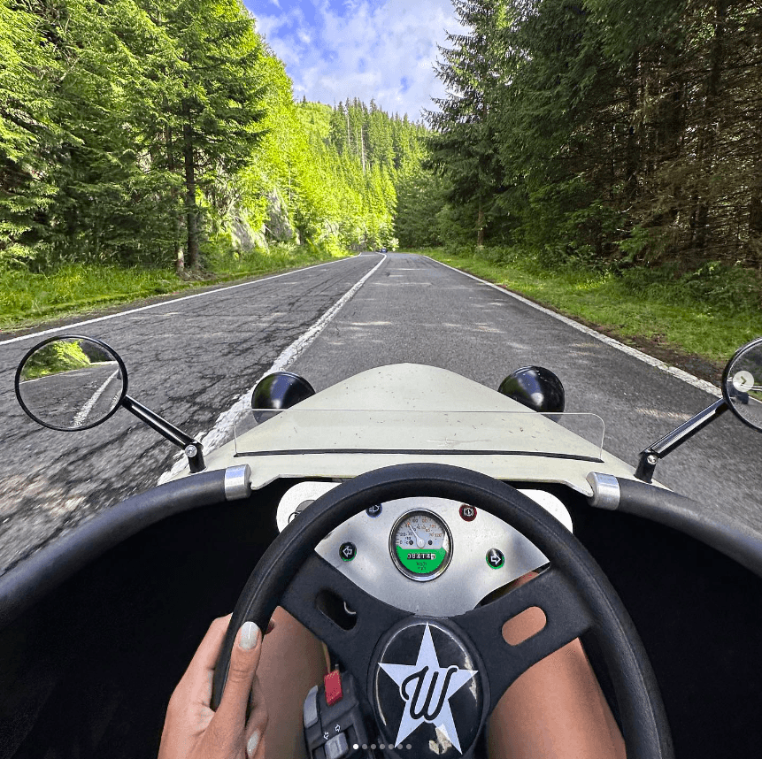 Brasov: Exiting tour in a mini hot rod - thumbnail 4