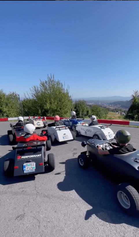 Brasov: Exiting tour in a mini hot rod - thumbnail 3
